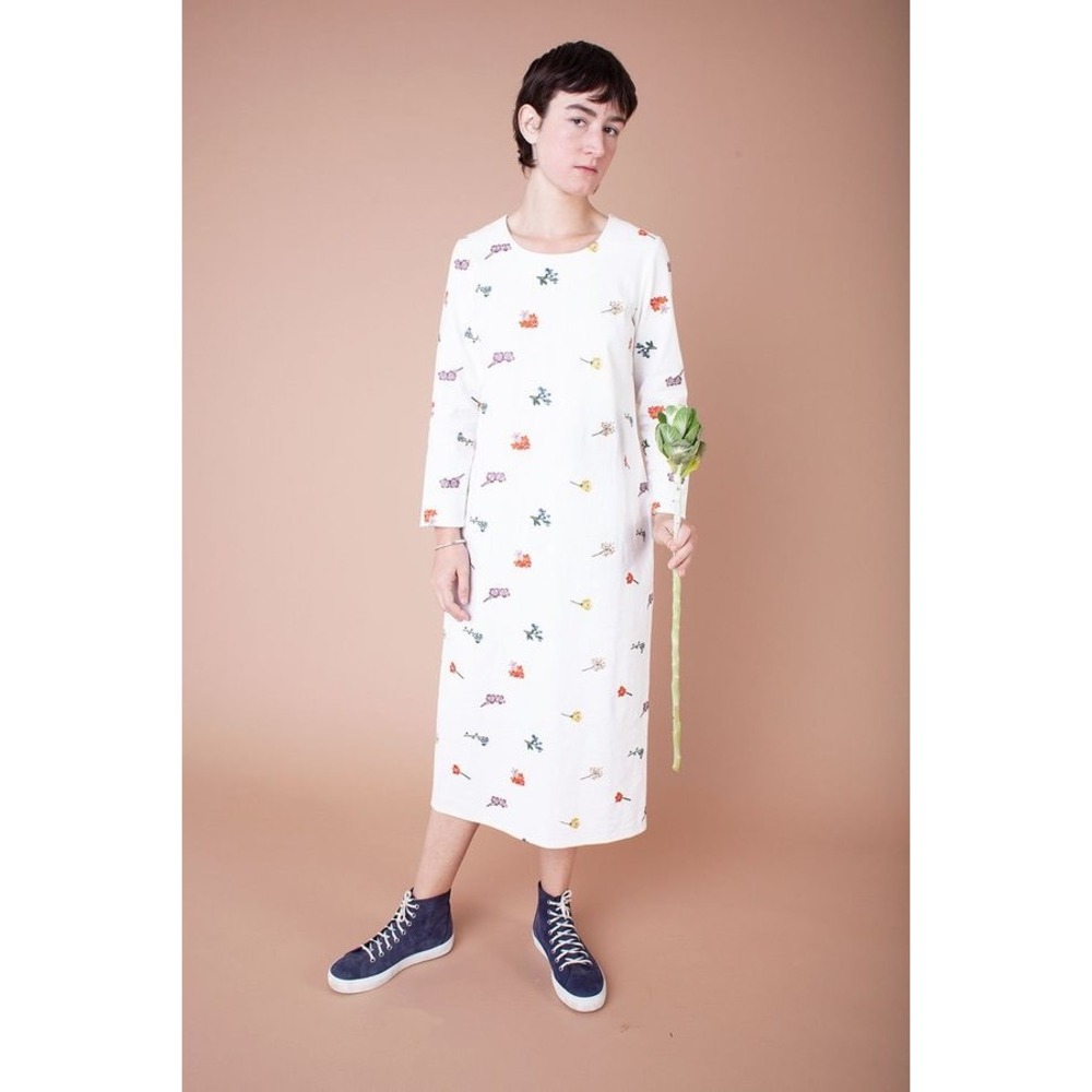 Meadows White 100% Linen Floral Embroidered Midi Dress Long Sleeve Size US 8